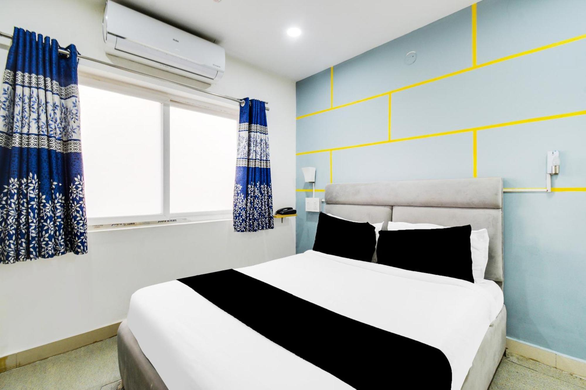Super Townhouse Madhapur 100 Feet Road Formerly Jkc Grand 하이데라바드 외부 사진