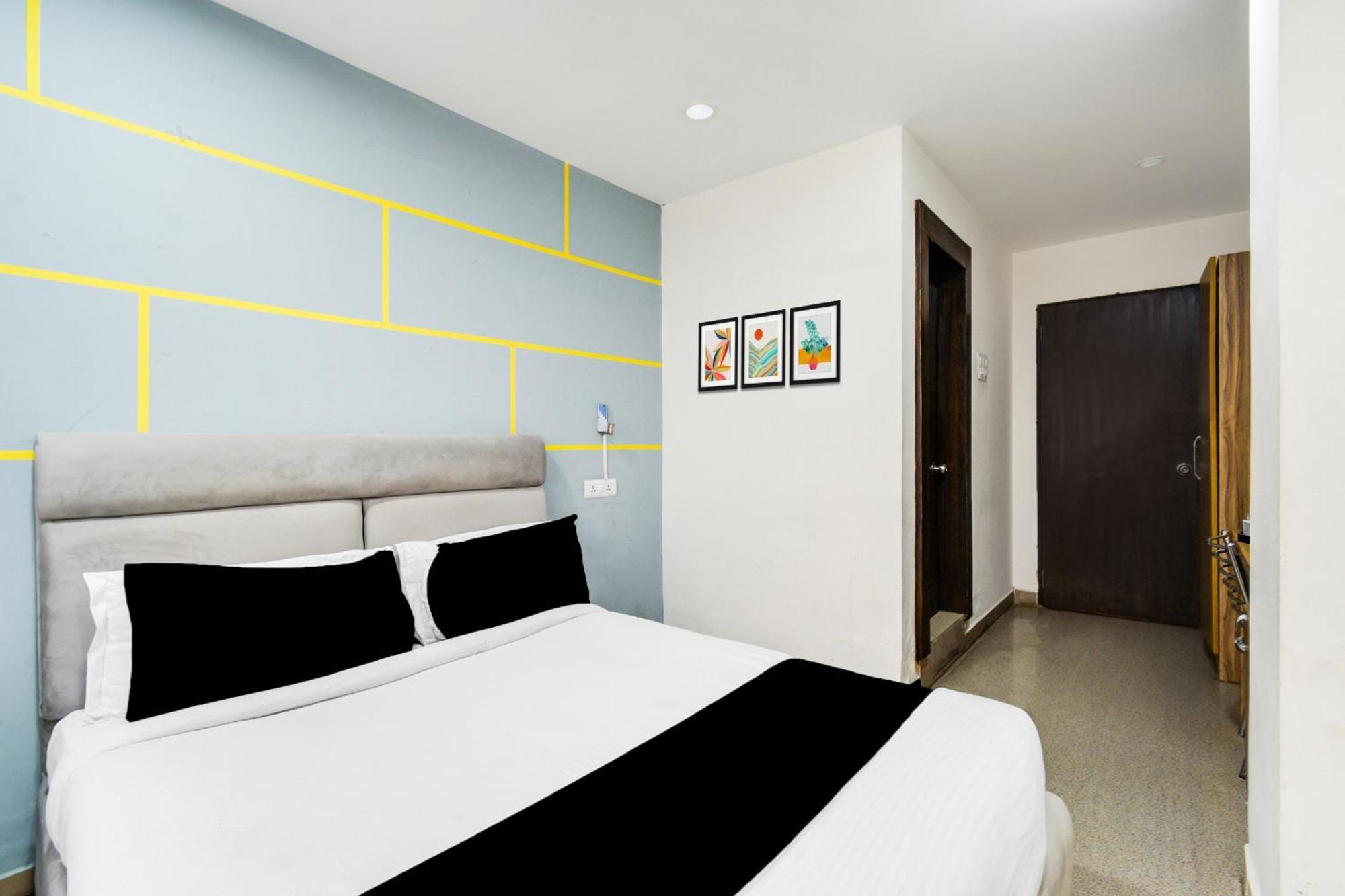 Super Townhouse Madhapur 100 Feet Road Formerly Jkc Grand 하이데라바드 외부 사진